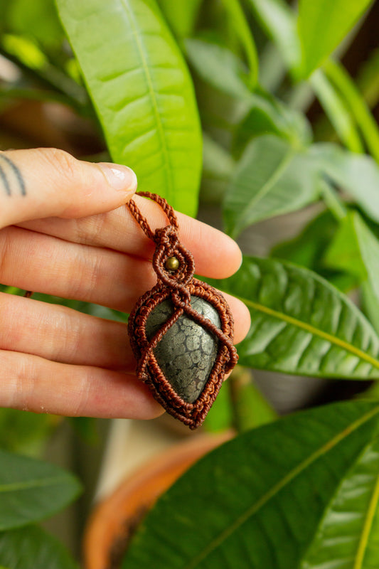 Ava • Marcasite macrame necklace