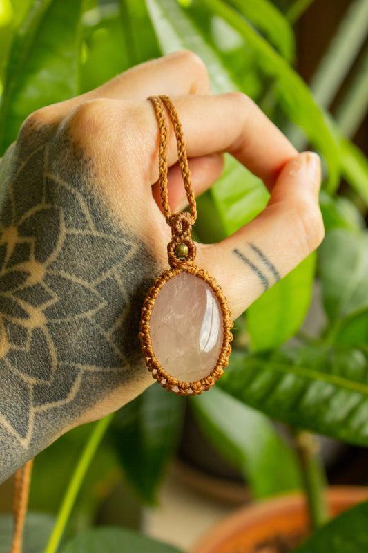 Ashley • Rose Quartz macrame necklace