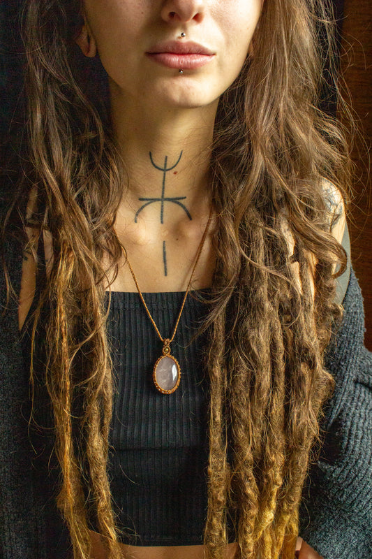Ashley • Rose Quartz macrame necklace