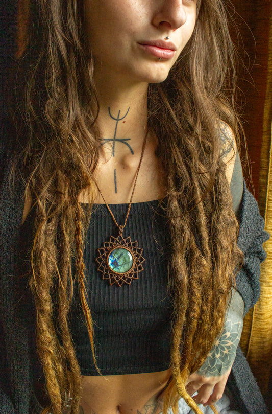 Alice • Labradorite macrame mandala necklace