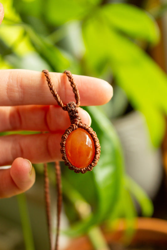 Ariel • Carnelian macrame necklace