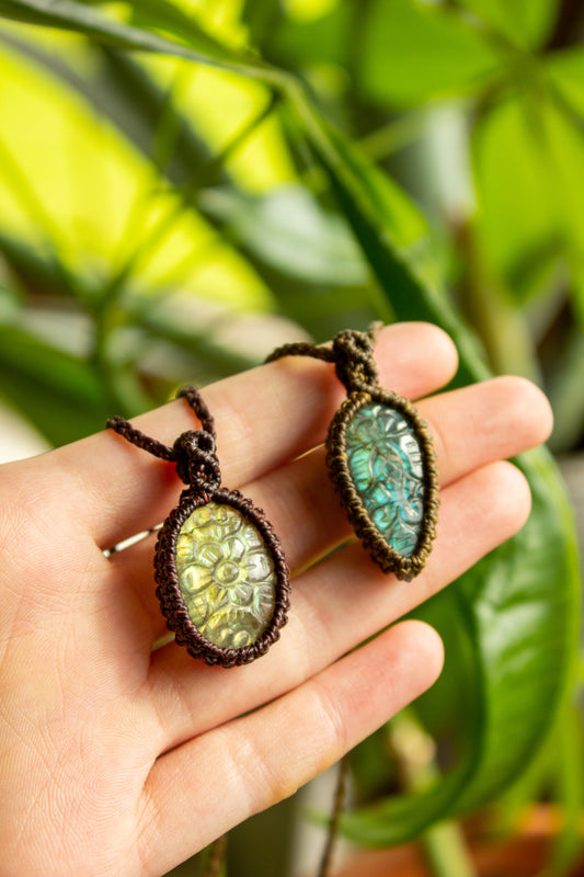 Lana • Carved Labradorite macrame necklace