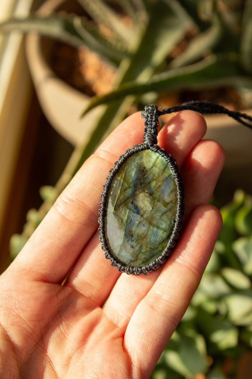 Daya • Labradorite macrame necklace