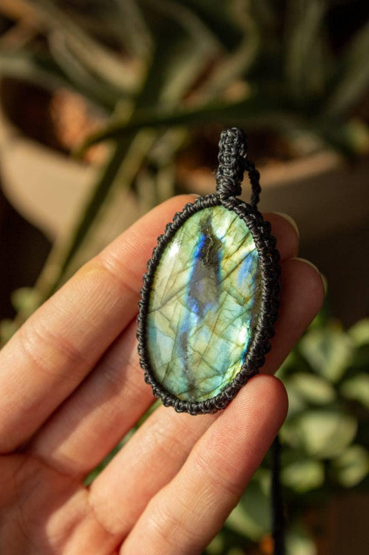 Daya • Labradorite macrame necklace
