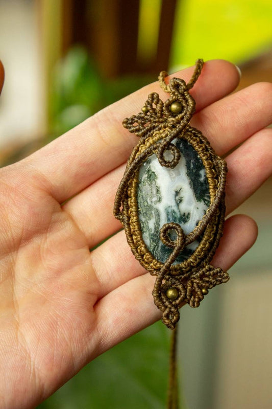 Marissa • Moss Agate macrame necklace